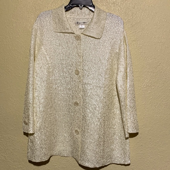 General Apparel Top Light Jacket L Ivory cream Crinckle Front Buttons Polyester - Picture 1 of 16